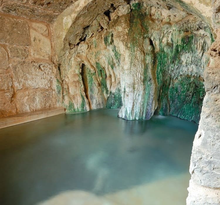 Baño del Moro y la Mora - Hotel Balneario Alhama de Aragón