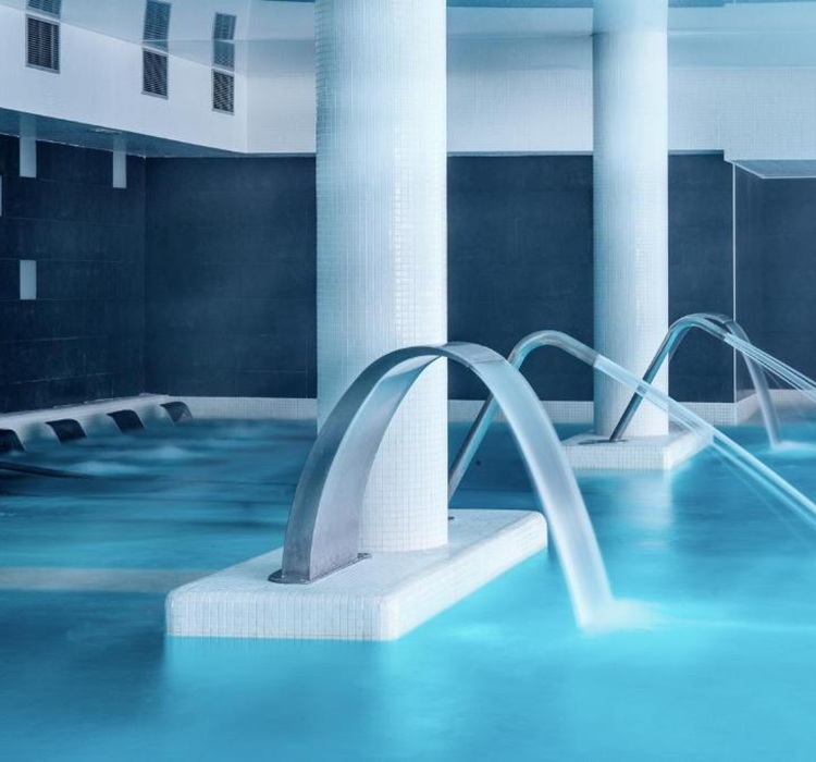 Piscina termal interior - Hotel Balneario Alhama de Aragón